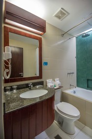 Microtel by Wyndham Mall of Asia