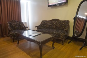 Arzo Hotel Manila
