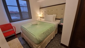 One Cristina Suites
