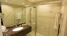 Ramada by Wyndham Manila Central