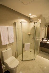 Ramada by Wyndham Manila Central