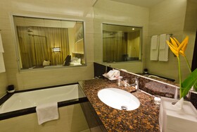 Ramada by Wyndham Manila Central