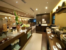 Ramada by Wyndham Manila Central