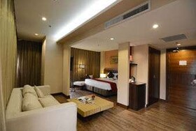 Ramada by Wyndham Manila Central