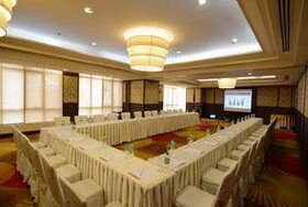 Ramada by Wyndham Manila Central