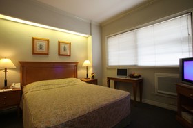 Sunny Bay Suites