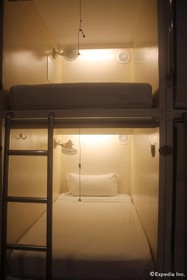 Tambayan Capsule Hostel