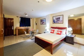Time Traveller's Hotel by Zen Rooms