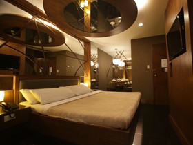 Victoria Court North Edsa