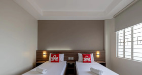 V Plaza Manila by ZEN Rooms
