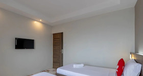 V Plaza Manila by ZEN Rooms