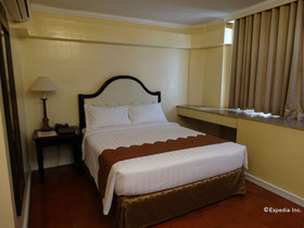 White Knight Hotel Intramuros