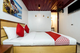 Crave Park by OYO Rooms