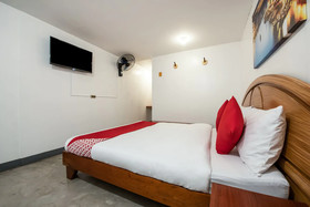 Crave Park by OYO Rooms