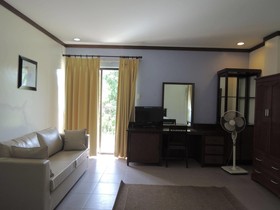 Palm Seaside Inn And Beach Resort