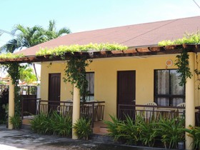 Palm Seaside Inn And Beach Resort