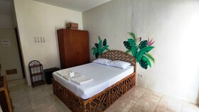 Bluewaves Resort  Basdaku by Hiverooms