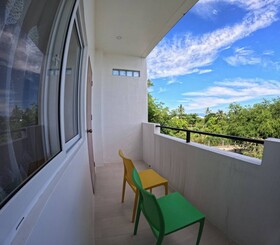 Divers Lodge Plumeria