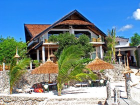 Dolphin House