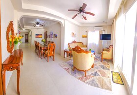 Crystal Shore Beach Resort powered by Cocotel