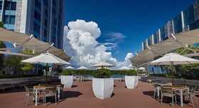 Crimson Hotel Filinvest City Manila