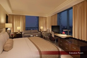 Crimson Hotel Filinvest City Manila