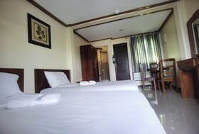Delta Star Manor