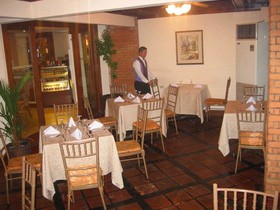Villa Caceres Hotel