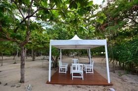 Arena Island Resort
