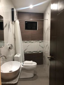 A.M @ 93rd HOTEL