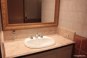 Subic Bay Venezia Hotel