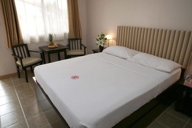 Suzuki Beach Hotel