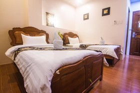 A&A Plaza Hotel