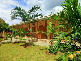 Alona42 Resort