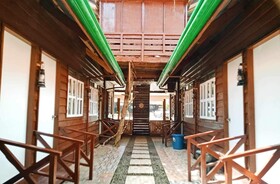 Anaya Inn & Restobar