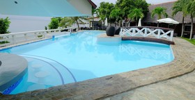 Cliffside Resort