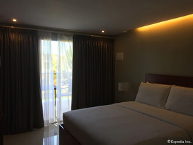 Golden Palm Resort