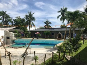 Hidden Lagoon Resort