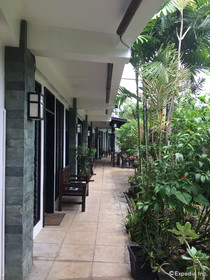 La Pernela Beachfront Resort