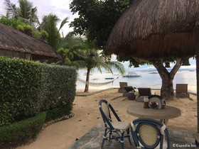 Linaw Beach Resort