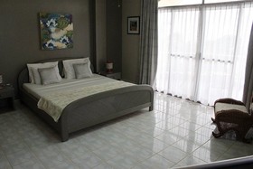 Linaw Beach Resort
