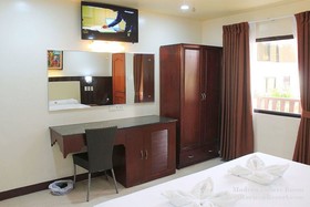 Lost Horizon Beach Dive Resort