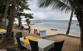 Lost Horizon Beach Dive Resort