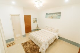 Marina Breeze Resort