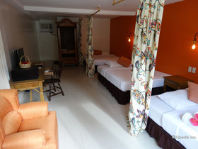 Momo Beach House