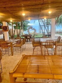 On Board Panglao Beach Hostel and Resort