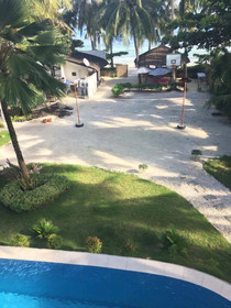 The Whitehouse by The Sea