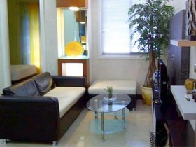 153 Executive Suites