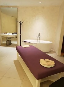 Azure Luxury Beach Suites by VacationsPH