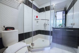 Bless Amare Boutique Hotel by RedDoorz
